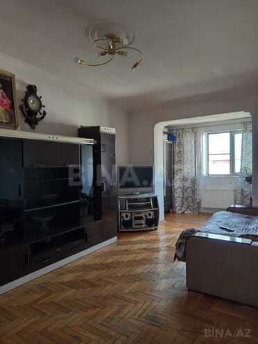 Satılır 3 otaqlı köhnə tikili 75 m², Xalqlar Dostluğu m., photo 1 from 14