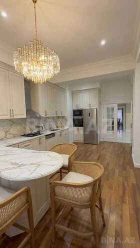 Satılır 4 otaqlı yeni tikili 260 m², Nizami m., photo 4 from 8