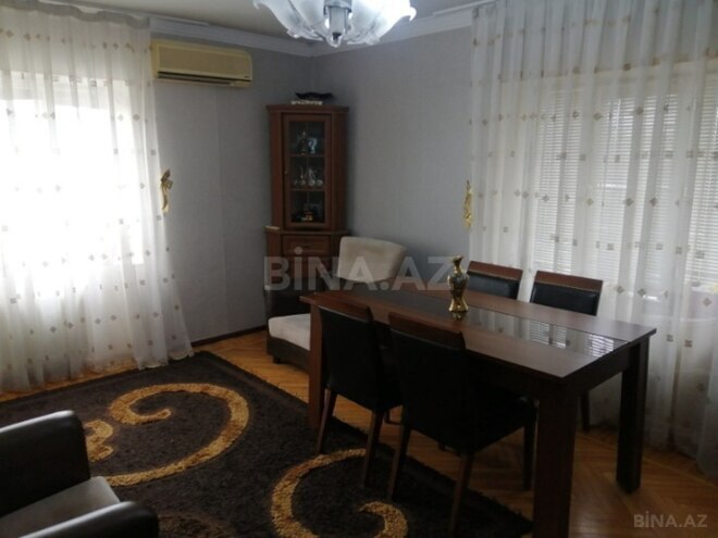 Продаётся 3-комн. вторичка 70 м², м. Иншаатчылар, photo 3 from 14