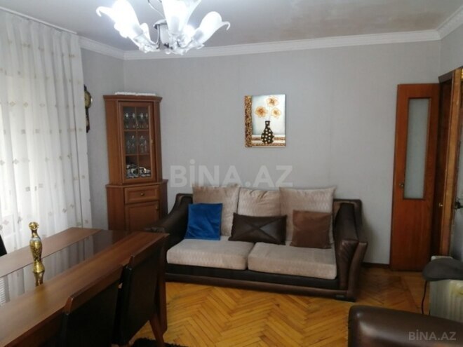 Продаётся 3-комн. вторичка 70 м², м. Иншаатчылар, photo 5 from 14