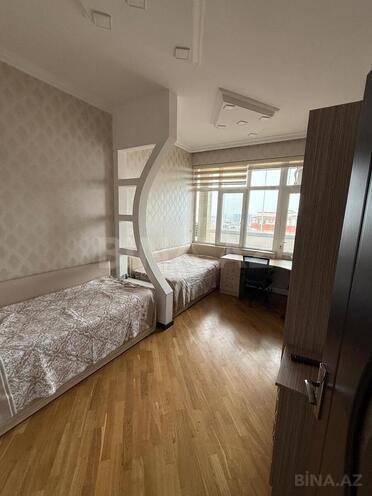 Сдаётся 3-комн. новостройка 146 м², м. Нефтчиляр, photo 3 from 17