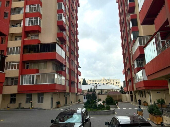 Сдаётся 3-комн. новостройка 146 м², м. Нефтчиляр, photo 11 from 17