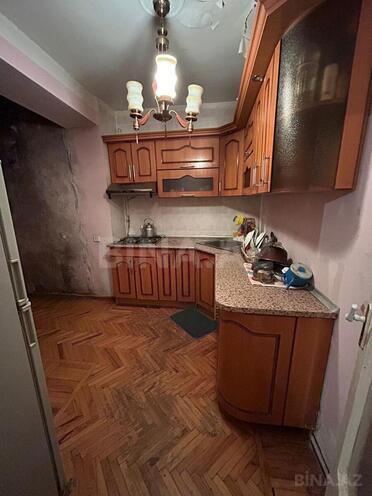 İcarəyə verilir 2 otaqlı köhnə tikili 70 m², İnşaatçılar m., photo 6 from 7