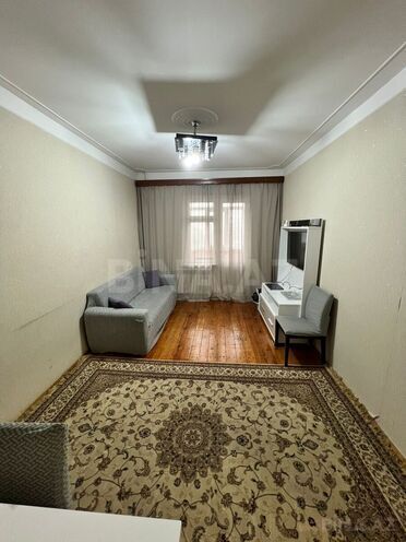 Satılır 3 otaqlı köhnə tikili 85 m², Qara Qarayev m., photo 3 from 19