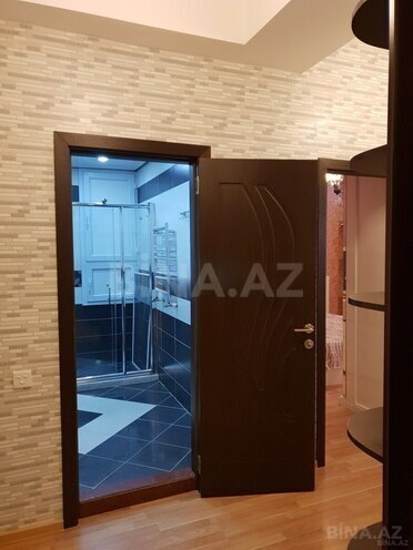 Сдаётся 2-комн. новостройка 70 м², м. Нефтчиляр, photo 9 from 14