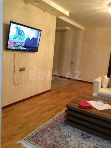 İcarəyə verilir 2 otaqlı köhnə tikili 70 m², Yasamal r., photo 4 from 8