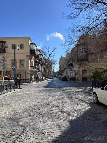 Продаётся 2-комн. вторичка 55 м², м. Сахил, photo 12 from 23