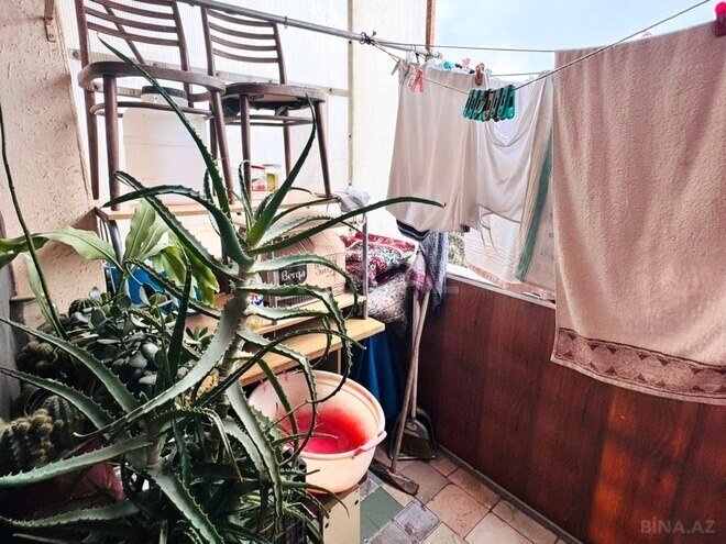 Satılır 2 otaqlı köhnə tikili 55 m², Qara Qarayev m., photo 15 from 17