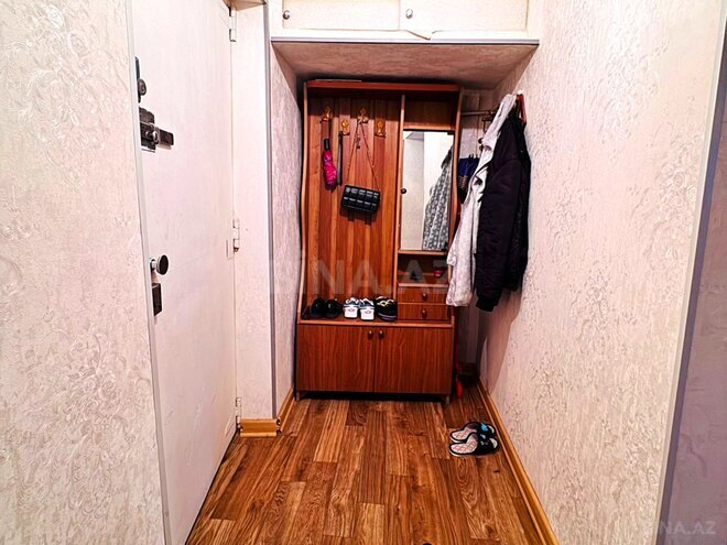 Satılır 2 otaqlı köhnə tikili 55 m², Qara Qarayev m., photo 11 from 17
