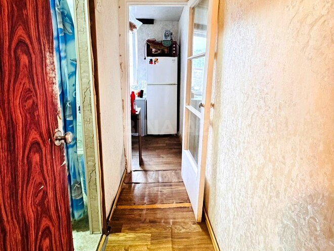 Satılır 2 otaqlı köhnə tikili 55 m², Qara Qarayev m., photo 7 from 17
