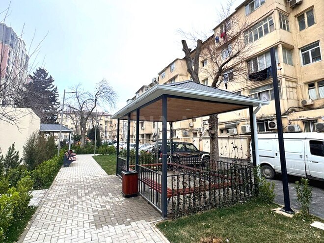 Satılır 2 otaqlı köhnə tikili 55 m², Qara Qarayev m., photo 12 from 17