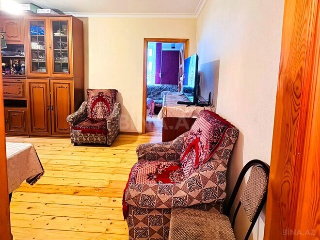 Satılır 2 otaqlı köhnə tikili 55 m², Qara Qarayev m., photo 3 from 17