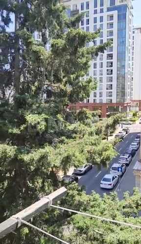 Продаётся 2-комн. вторичка 45 м², м. Элмляр Академиясы, photo 4 from 18