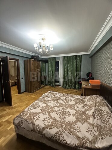 Продаётся 5-комн. вторичка 130 м², м. Низами, photo 4 from 16