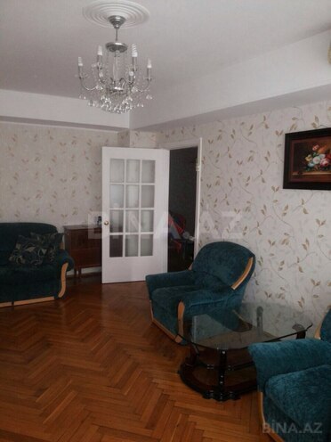 İcarəyə verilir 2 otaqlı köhnə tikili 60 m², 28 May m., photo 3 from 12