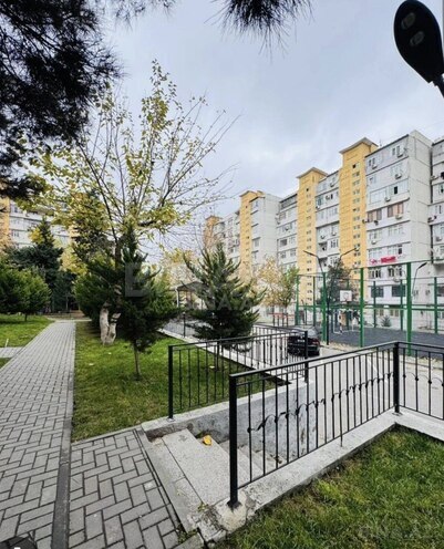 Satılır 3 otaqlı köhnə tikili 70 m², Yeni Yasamal q., photo 11 from 12
