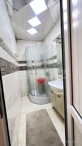 Продаётся 3-комн. вторичка 70 м², м. Низами, photo 3 from 12