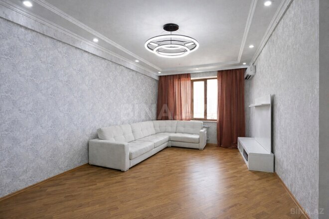 Продаётся 3-комн. новостройка 69 м², м. Кара Караев, photo 4 from 11