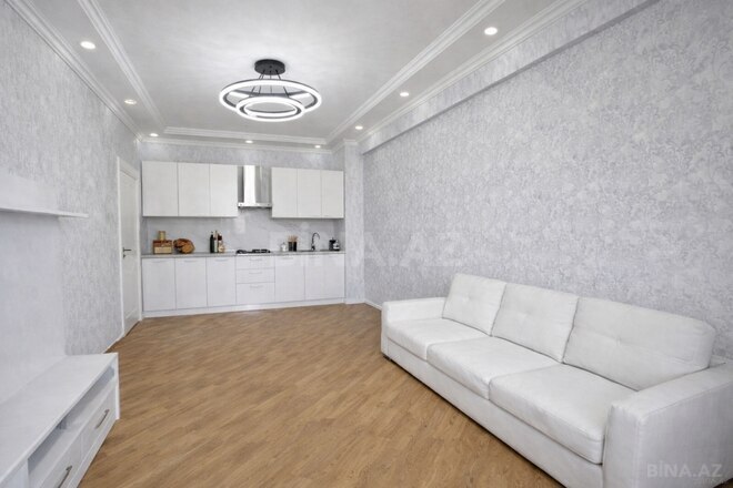 Продаётся 3-комн. новостройка 69 м², м. Кара Караев, photo 3 from 11