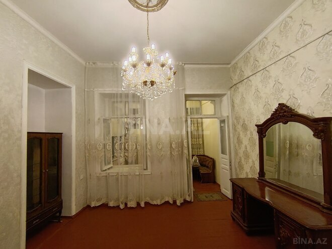 Satılır 1 otaqlı köhnə tikili 40 m², Nizami m., photo 3 from 17