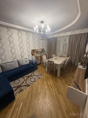 Продаётся 3-комн. вторичка 80 м², м. Ази Асланов, photo 3 from 17