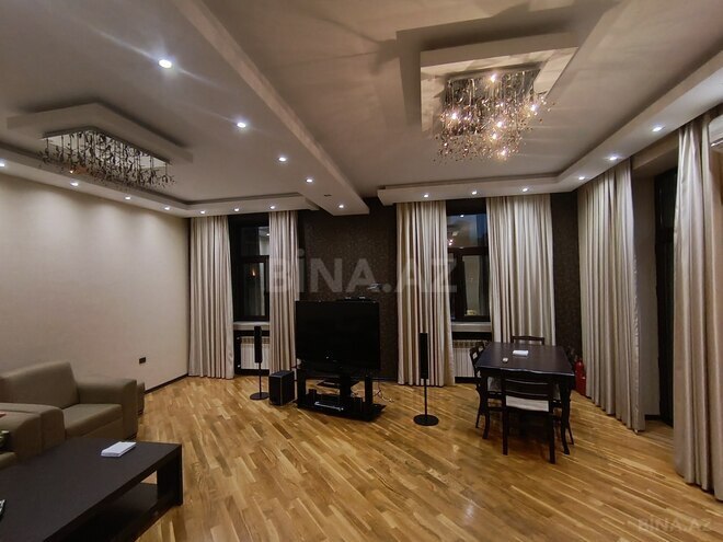 Продаётся 3-комн. вторичка 70 м², м. Сахил, photo 3 from 25