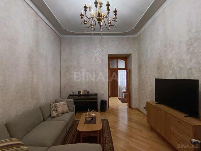Satılır 2 otaqlı köhnə tikili 80 m², Sahil m., photo 11 from 28