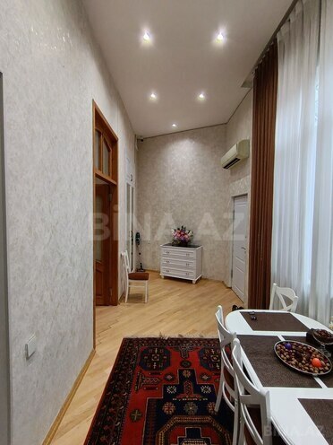 Satılır 2 otaqlı köhnə tikili 80 m², Sahil m., photo 16 from 28