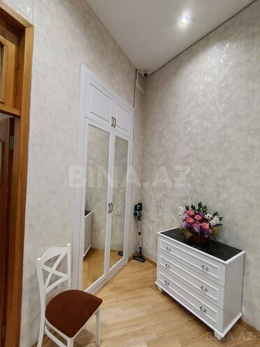 Satılır 2 otaqlı köhnə tikili 80 m², Sahil m., photo 23 from 28