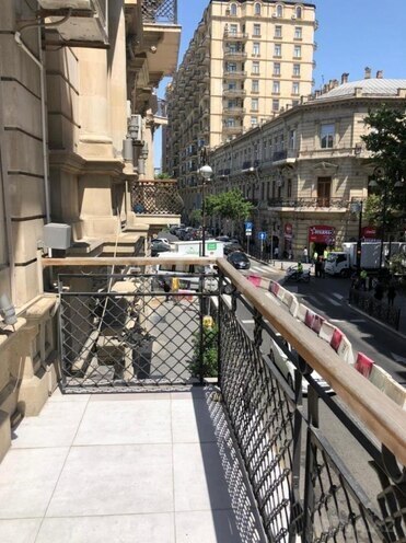 Продаётся 6-комн. офис 205 м², м. Сахил, photo 12 from 25