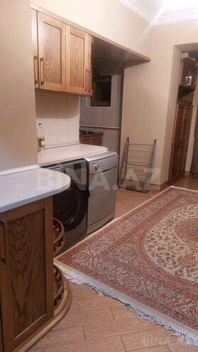 Сдаётся 3-комн. вторичка 105 м², м. Низами, photo 16 from 18