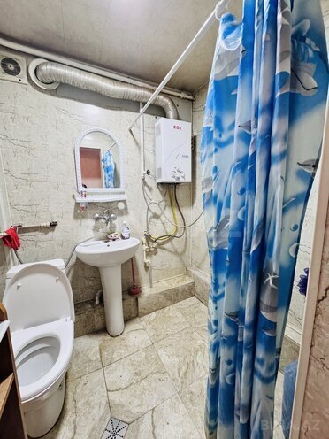 Satılır 2 otaqlı köhnə tikili 53 m², Qara Qarayev m., photo 8 from 17