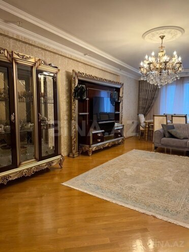 Продаётся 3-комн. новостройка 176 м², м. Ахмедлы, photo 1 from 8