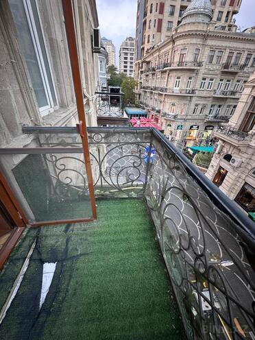 Продаётся 2-комн. вторичка 45.5 м², м. Сахил, photo 3 from 13