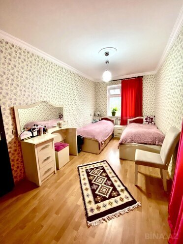 Продаётся 3-комн. вторичка 55 м², м. Нефтчиляр, photo 4 from 15