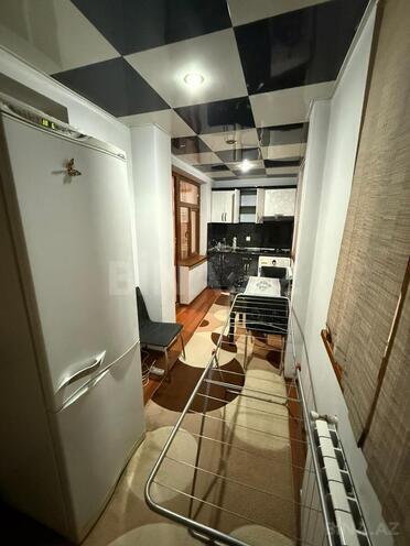 Сдаётся 2-комн. вторичка 65 м², м. Кара Караев, photo 1 from 8