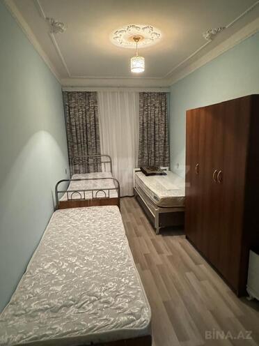 İcarəyə verilir 3 otaqlı köhnə tikili 68 m², 4-cü mikrorayon q., photo 5 from 18