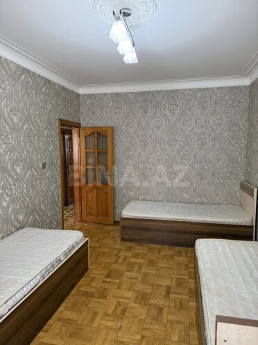 Продаётся 3-комн. вторичка 80 м², пос. Бакиханова, photo 3 from 17