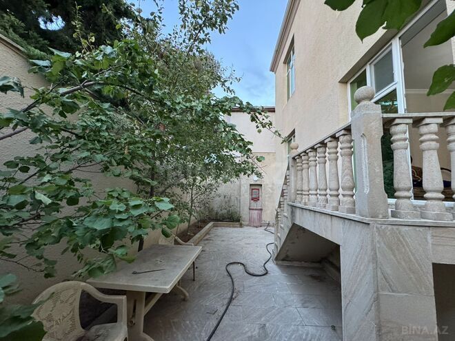 Продаётся 5-комн. дом/дача 220 м², м. Кара Караев, photo 7 from 12