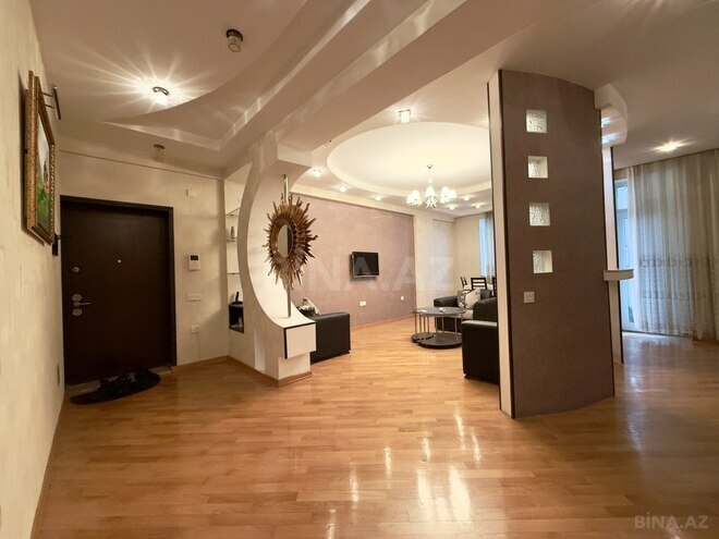 Satılır 3 otaqlı yeni tikili 95 m², 7-ci mikrorayon q., photo 4 from 18