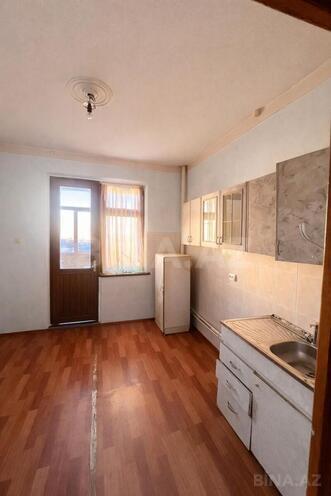 Satılır 5 otaqlı köhnə tikili 110 m², Yeni Günəşli q., photo 18 from 24