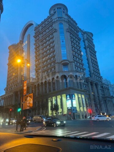 Продаётся 3-комн. новостройка 107 м², м. Элмляр Академиясы, photo 1 from 17