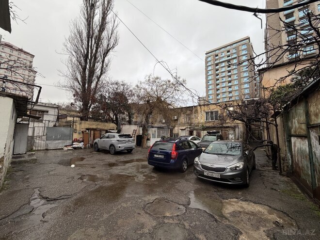 Продаётся  гараж 23 м², м. Низами, photo 4 from 8