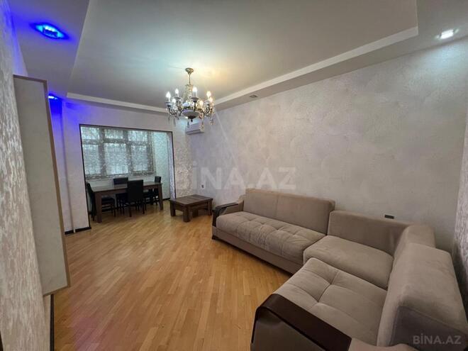 Продаётся 3-комн. вторичка 80 м², м. Ази Асланов, photo 3 from 25