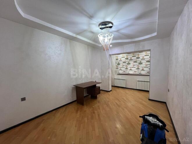 Продаётся 3-комн. вторичка 80 м², м. Ази Асланов, photo 11 from 25