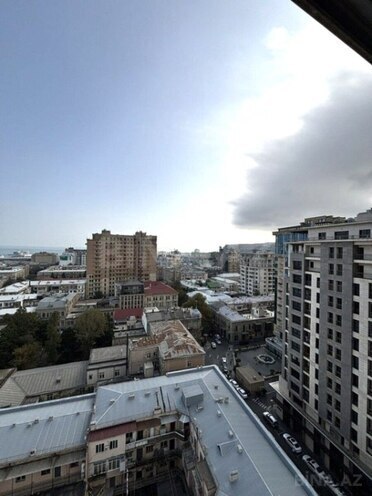 Satılır 4 otaqlı yeni tikili 230 m², Sahil m., photo 12 from 13