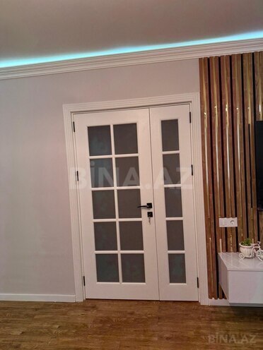 Satılır 5 otaqlı köhnə tikili 130 m², Xalqlar Dostluğu m., photo 9 from 18