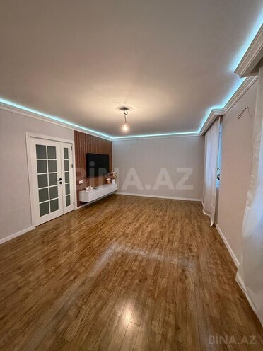 Satılır 5 otaqlı köhnə tikili 130 m², Xalqlar Dostluğu m., photo 5 from 18