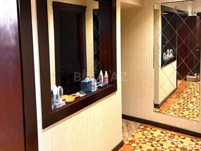 Satılır 4 otaqlı köhnə tikili 120 m², Qara Qarayev m., photo 11 from 19