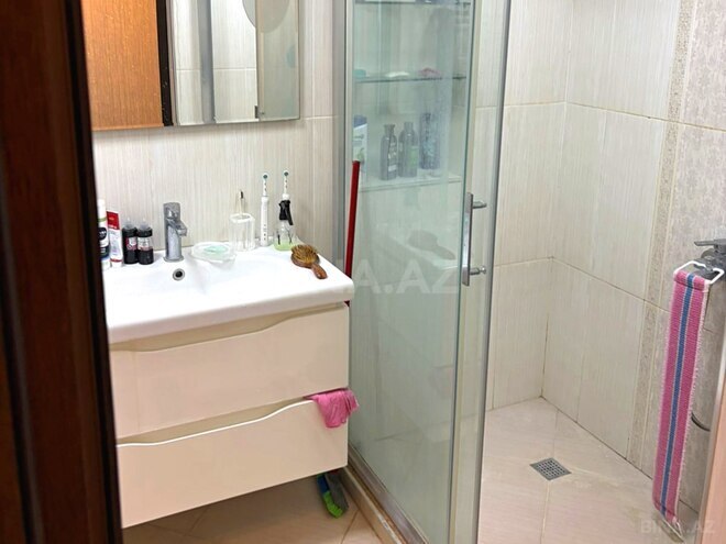 Satılır 4 otaqlı köhnə tikili 120 m², Qara Qarayev m., photo 18 from 19